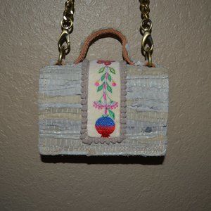 $430 Kooreloo Gray Embroidered Detail Chain Strap Shoulder Crossbody Han…